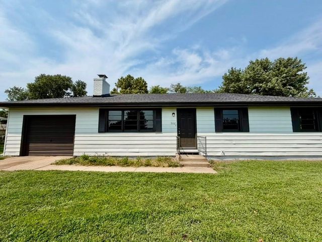 502 JENNIFER Lane, Garden City, MO 64747