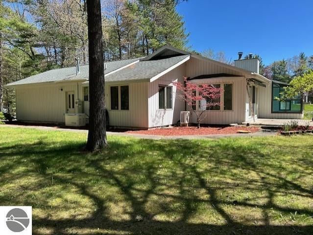 1095 E Lincoln Street, East Tawas, MI 48730