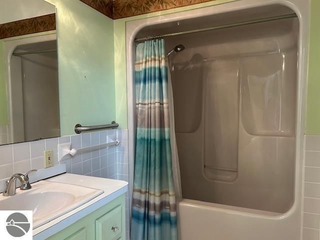1095 E Lincoln Street, East Tawas, MI 48730