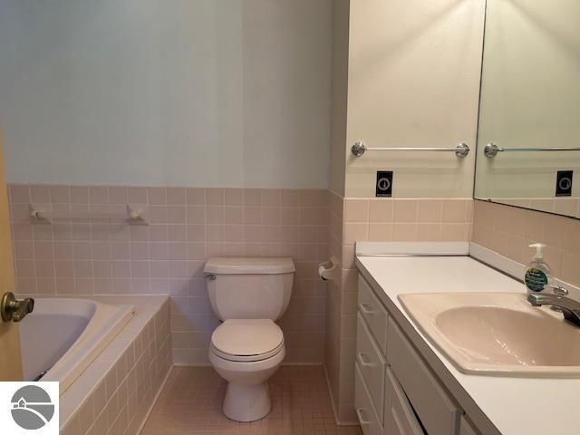 1095 E Lincoln Street, East Tawas, MI 48730