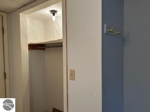 1095 E Lincoln Street, East Tawas, MI 48730