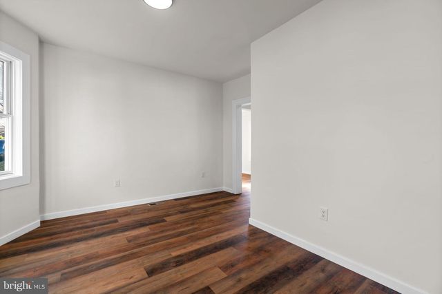 4 4TH AVE, Baltimore, MD 21225