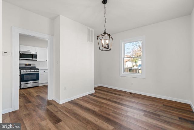 4 4TH AVE, Baltimore, MD 21225