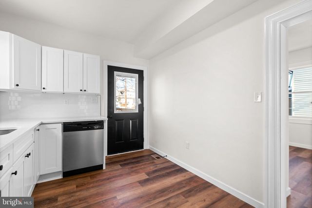 4 4TH AVE, Baltimore, MD 21225