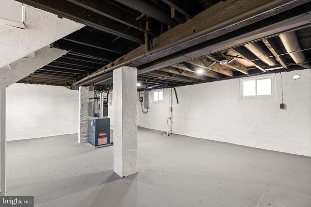 4 4TH AVE, Baltimore, MD 21225