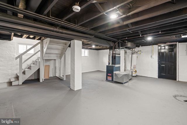 4 4TH AVE, Baltimore, MD 21225