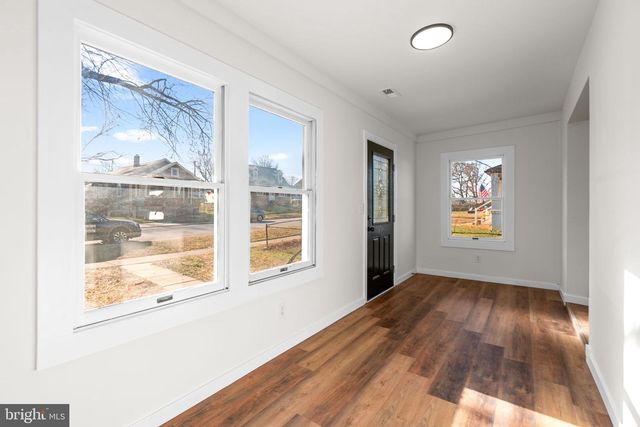 4 4TH AVE, Baltimore, MD 21225