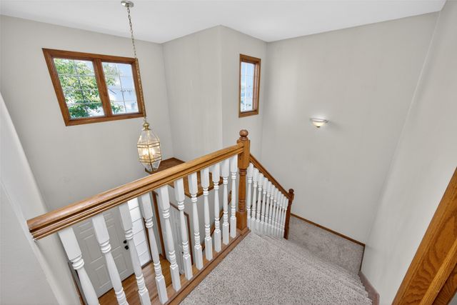 8106 Wilden Drive, Urbandale, IA 50322