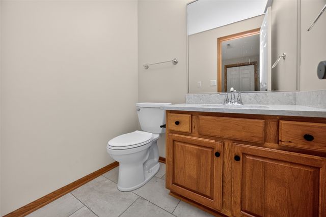 8106 Wilden Drive, Urbandale, IA 50322