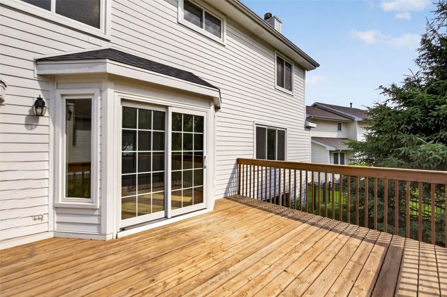 8106 Wilden Drive, Urbandale, IA 50322