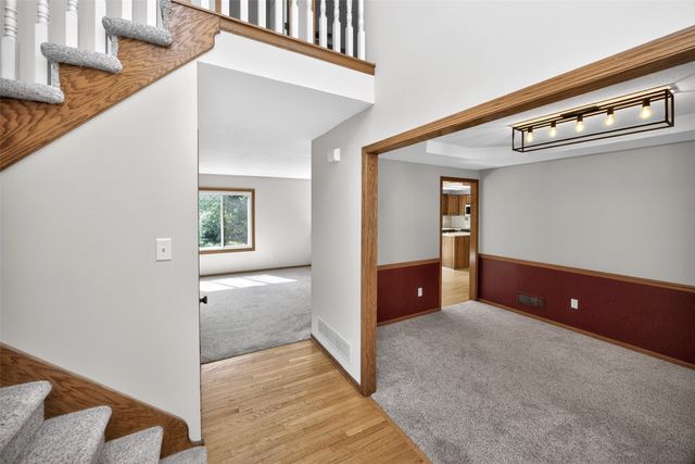 8106 Wilden Drive, Urbandale, IA 50322