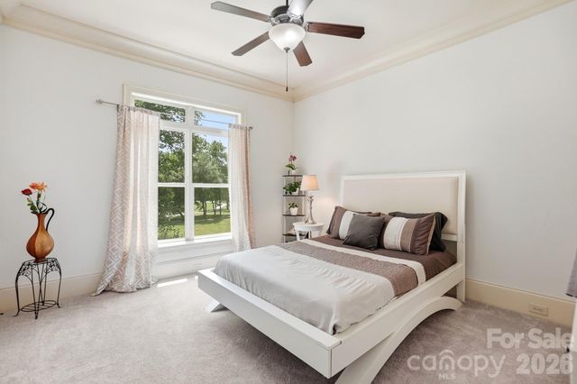 13302 Bally Bunnion Way, Davidson, NC 28036