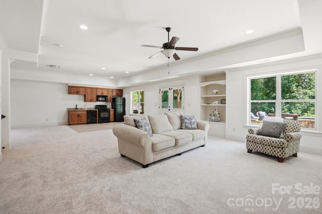 13302 Bally Bunnion Way, Davidson, NC 28036