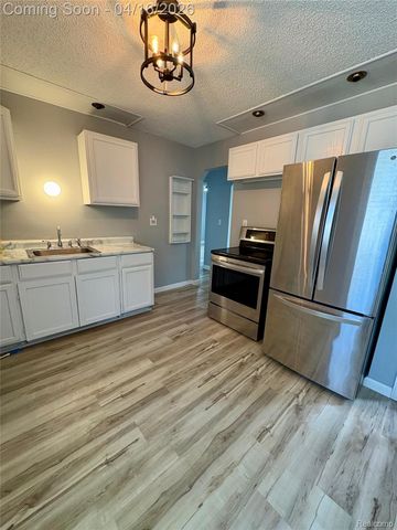 1073 Colonial Drive, Inkster, MI 48141