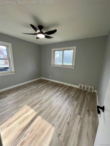 1073 Colonial Drive, Inkster, MI 48141