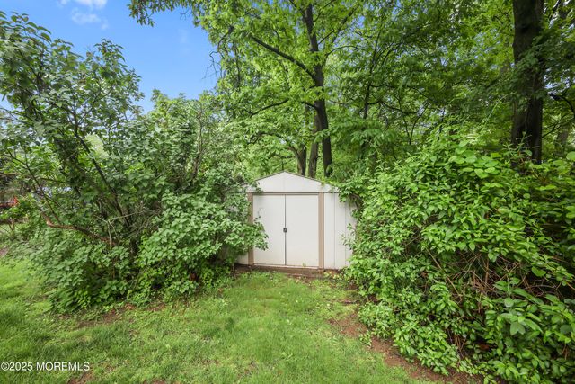 624 Lloyd Road, Aberdeen, NJ 07747