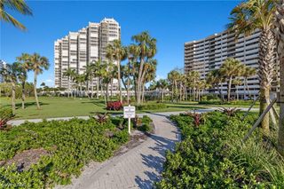 4021 Gulf Shore BLVD N 202, Naples, FL 34103
