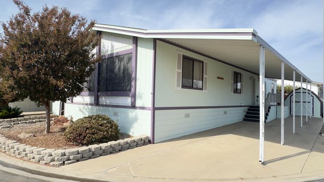 2459 N Oaks Street 28, Tulare, CA 93274