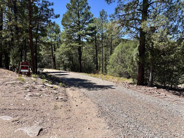 27 Green Shadows Lane, Tijeras, NM 87059