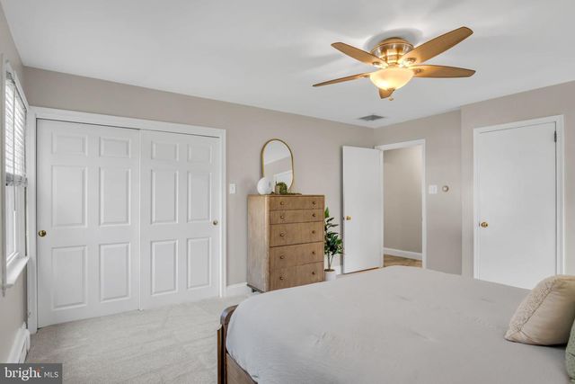 37 W MAIN ST, Mountville, PA 17554