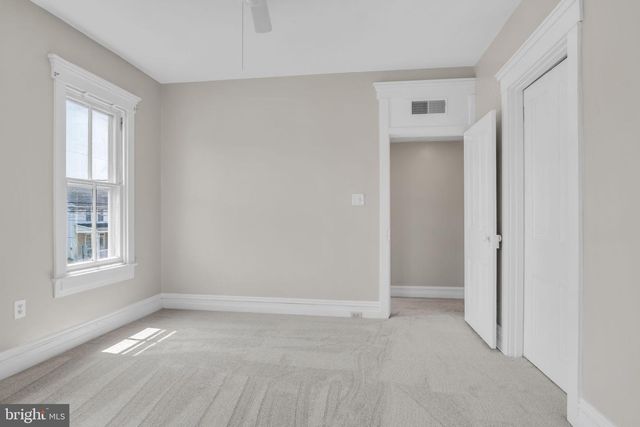 37 W MAIN ST, Mountville, PA 17554