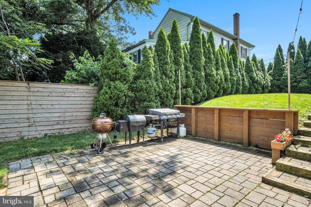37 W MAIN ST, Mountville, PA 17554