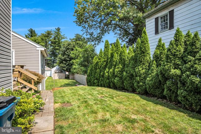 37 W MAIN ST, Mountville, PA 17554