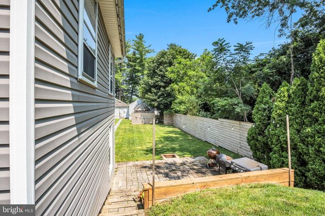 37 W MAIN ST, Mountville, PA 17554
