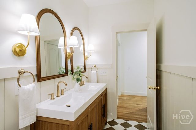 772 E Park Avenue, Savannah, GA 31401