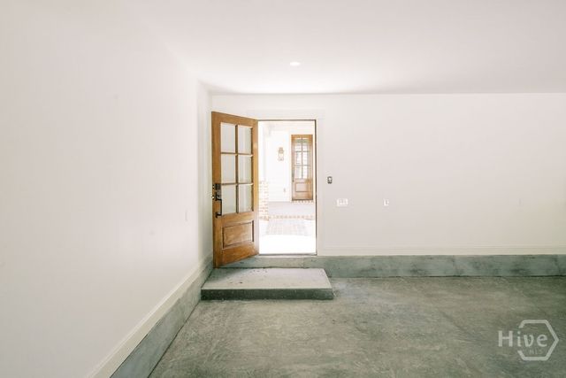 772 E Park Avenue, Savannah, GA 31401