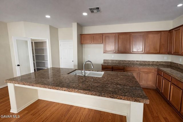 43704 W 47th Street, Lancaster, CA 93536