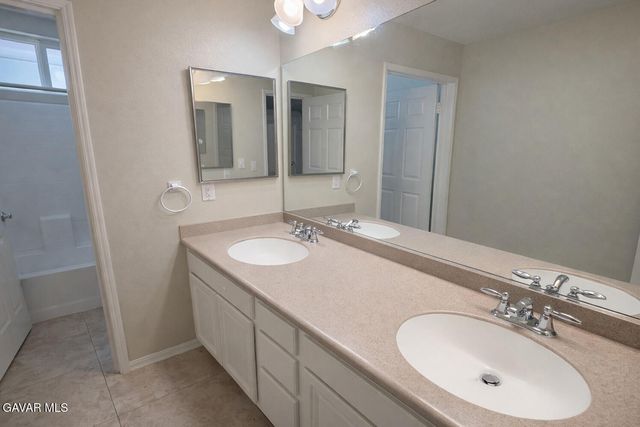 43704 W 47th Street, Lancaster, CA 93536