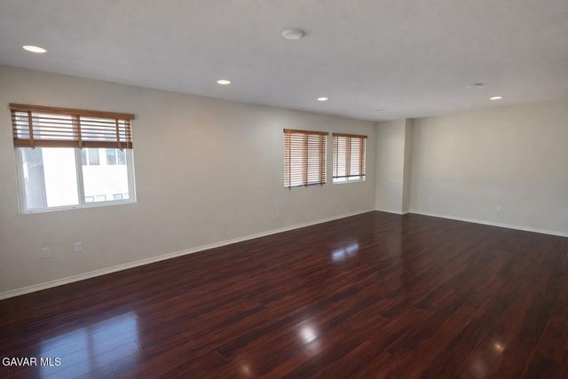 43704 W 47th Street, Lancaster, CA 93536