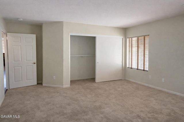 43704 W 47th Street, Lancaster, CA 93536