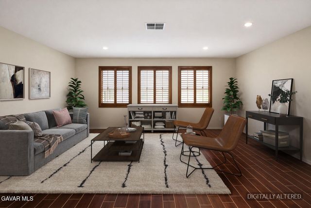 43704 W 47th Street, Lancaster, CA 93536