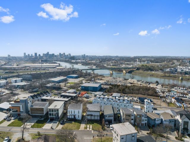 114 Fern Ave, Nashville, TN 37207