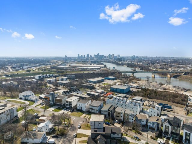 114 Fern Ave, Nashville, TN 37207