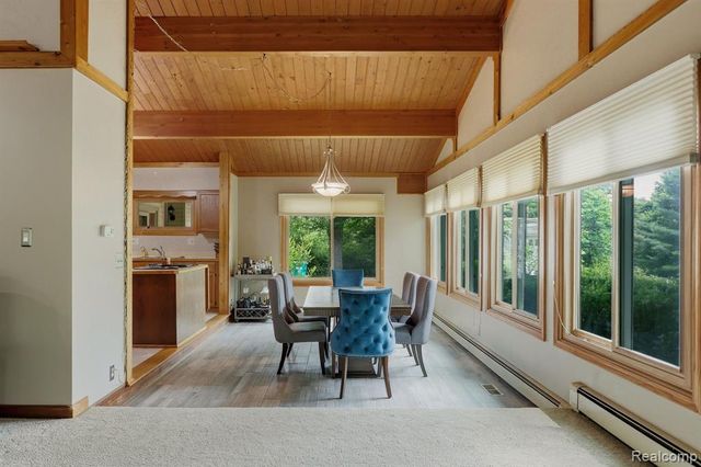 1215 Oakwood Road, Ortonville, MI 48462