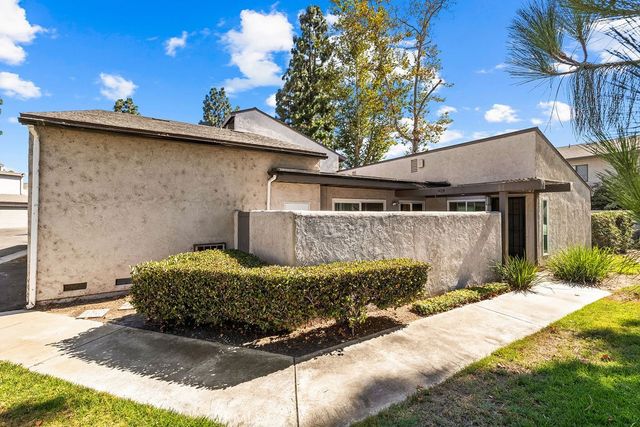 409 N Via Roma, Anaheim, CA 92806