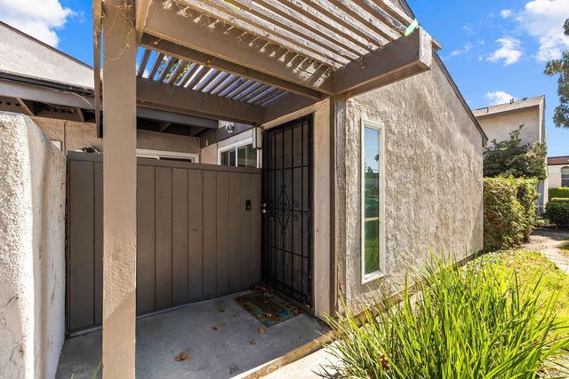 409 N Via Roma, Anaheim, CA 92806