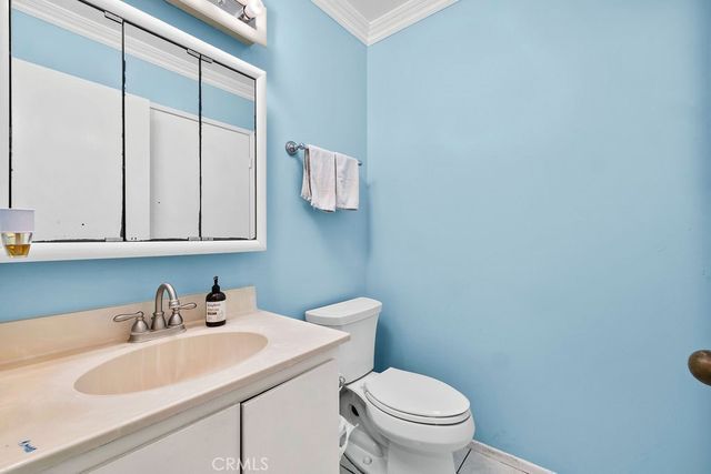 409 N Via Roma, Anaheim, CA 92806