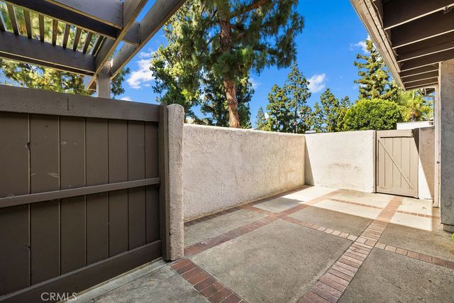 409 N Via Roma, Anaheim, CA 92806