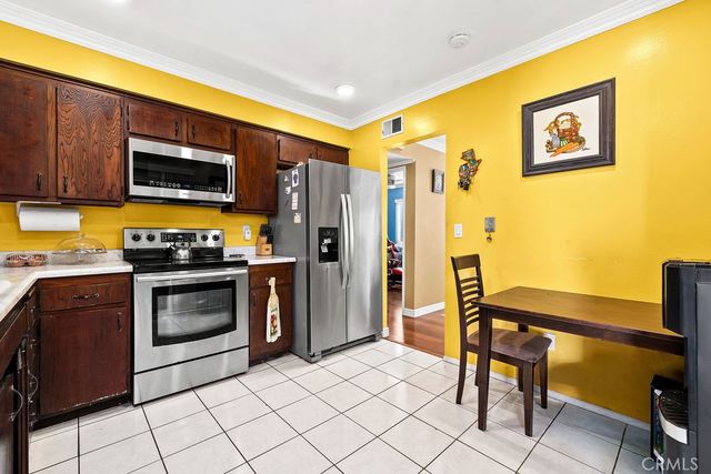 409 N Via Roma, Anaheim, CA 92806