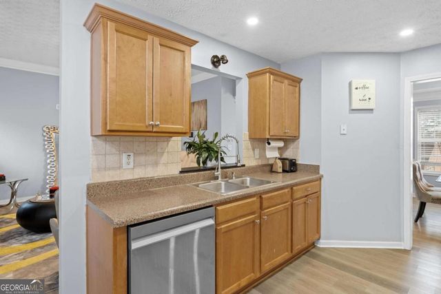 40 Pine Shadow Circle, Covington, GA 30016