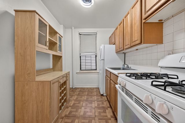 1200 Woodycrest Ave Apt 2C, New York City, NY 10452