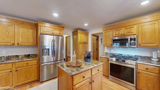 29420 Grandview Street, Harrison Twp, MI 48045