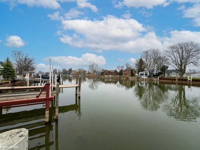 29420 Grandview Street, Harrison Twp, MI 48045