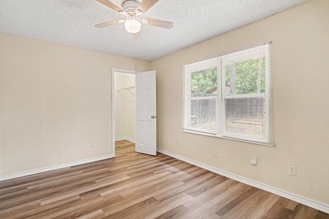 1811 Lipscomb Street, Fort Worth, TX 76110