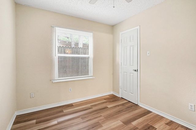 1811 Lipscomb Street, Fort Worth, TX 76110