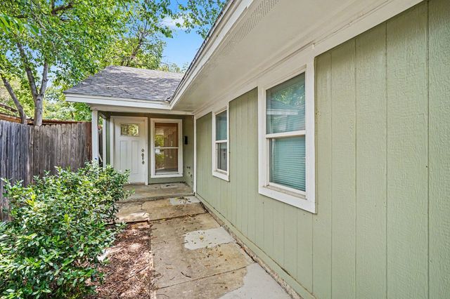 1811 Lipscomb Street, Fort Worth, TX 76110